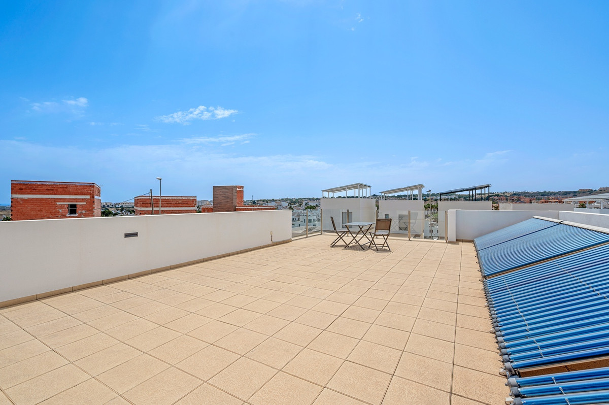 Se vende Villa - Chalet de 3 dormitorios en Costa Blanca, Alicante, España