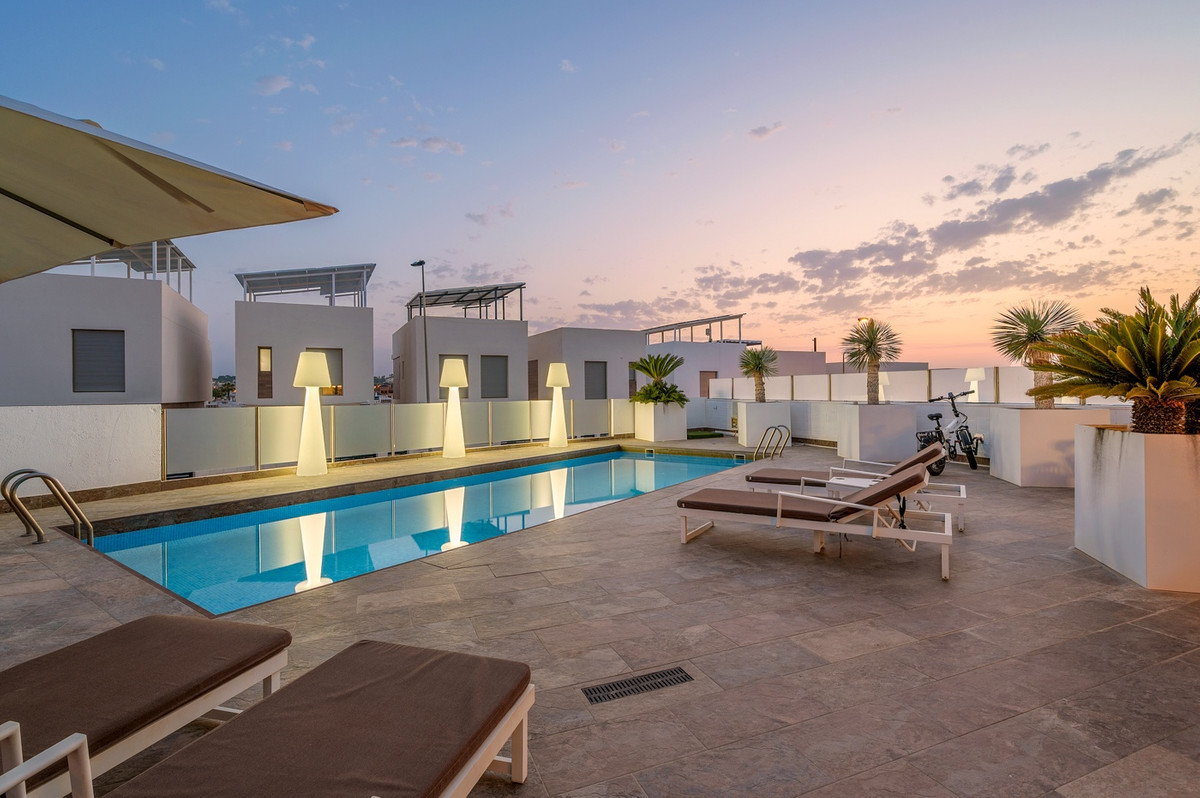 Se vende Villa - Chalet de 3 dormitorios en Costa Blanca, Alicante, España