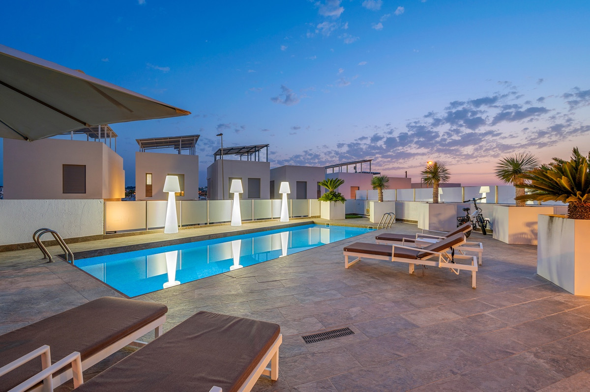 Se vende Villa - Chalet de 3 dormitorios en Costa Blanca, Alicante, España