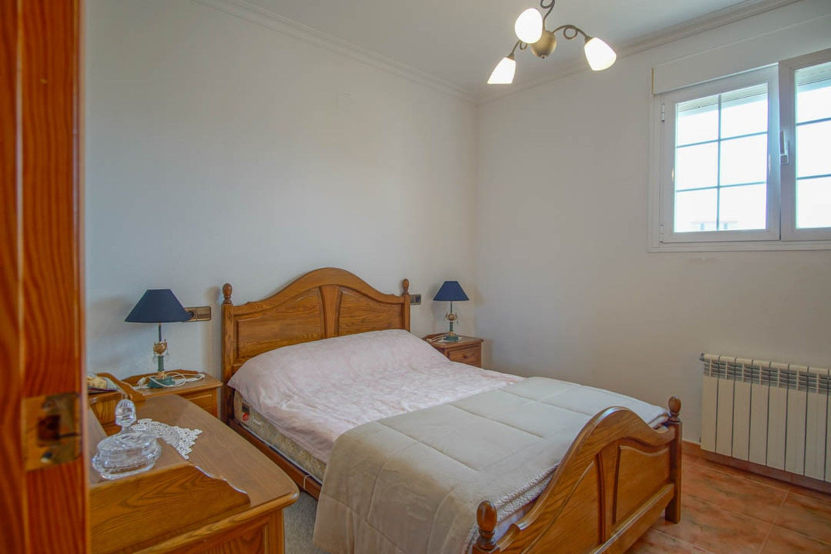 Se vende Villa - Chalet de 5 dormitorios en Costa Blanca, Alicante, España