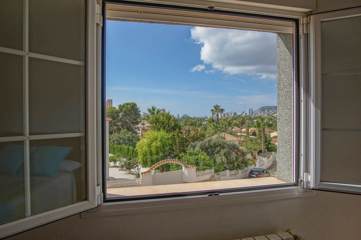 Se vende Villa - Chalet de 5 dormitorios en Costa Blanca, Alicante, España