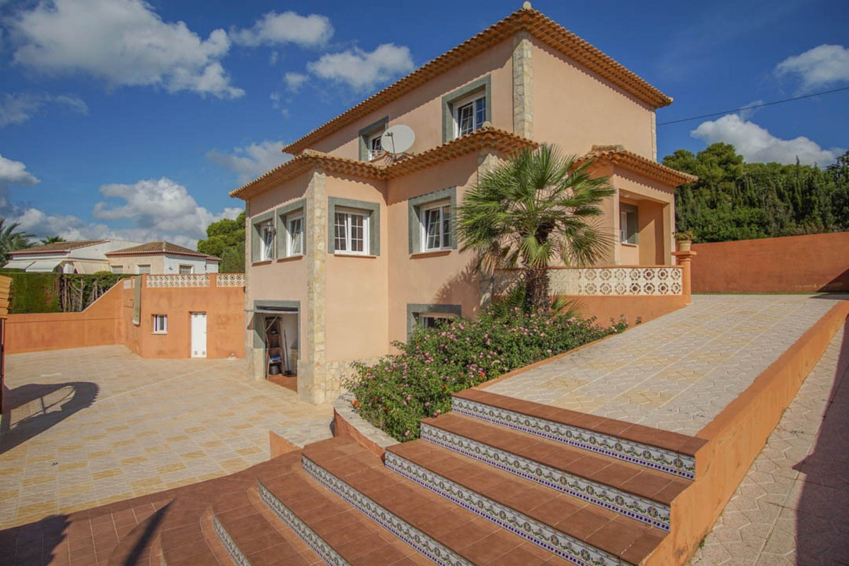Se vende Villa - Chalet de 5 dormitorios en Costa Blanca, Alicante, España