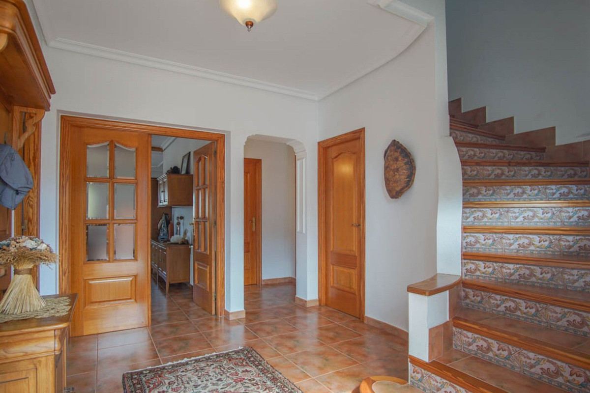 Se vende Villa - Chalet de 5 dormitorios en Costa Blanca, Alicante, España