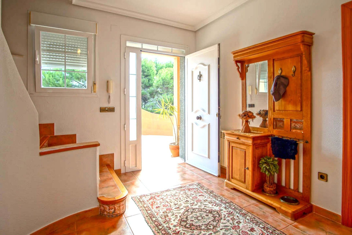 Se vende Villa - Chalet de 5 dormitorios en Costa Blanca, Alicante, España
