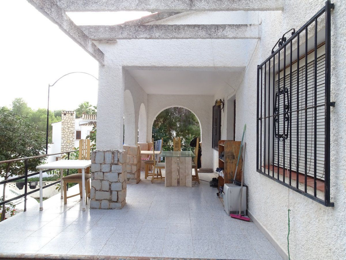 Se vende Villa - Chalet de 3 dormitorios en Costa Blanca, Alicante, España