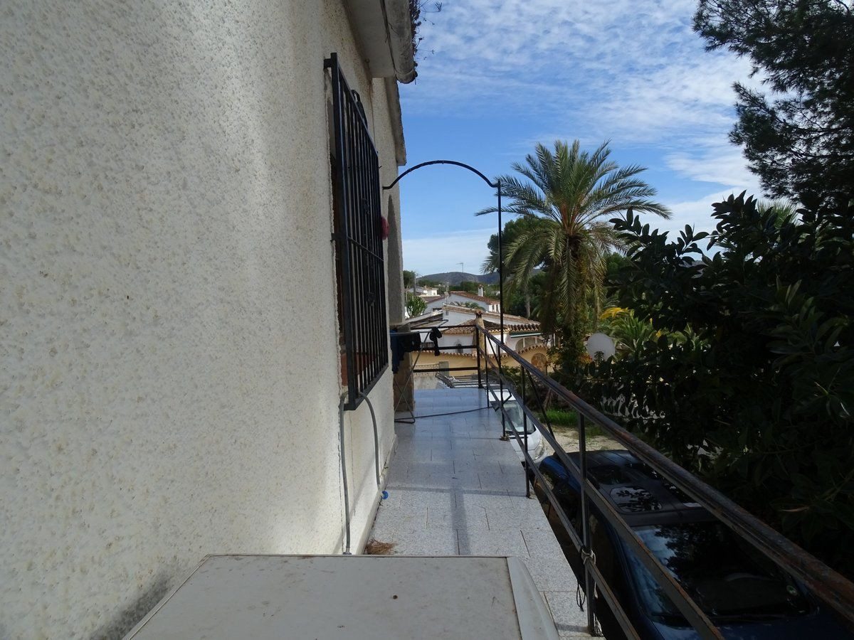 Se vende Villa - Chalet de 3 dormitorios en Costa Blanca, Alicante, España