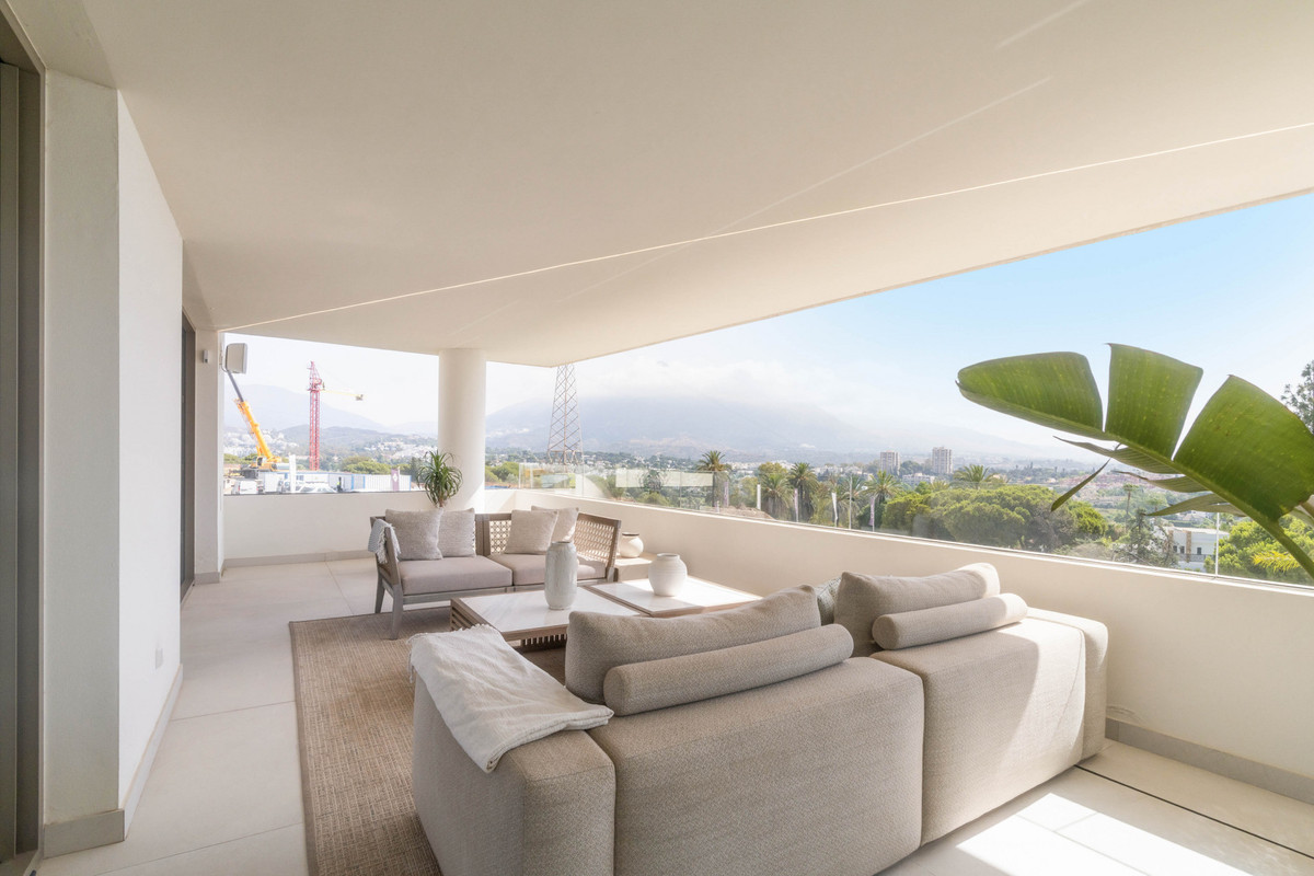 Se vende Villa - Chalet de 4 dormitorios en Costa Del Sol, Málaga, España