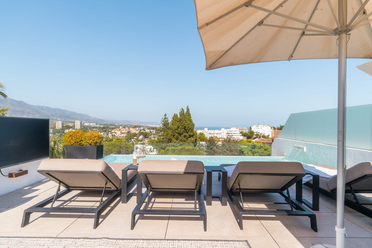 Se vende Villa - Chalet de 4 dormitorios en Costa Del Sol, Málaga, España