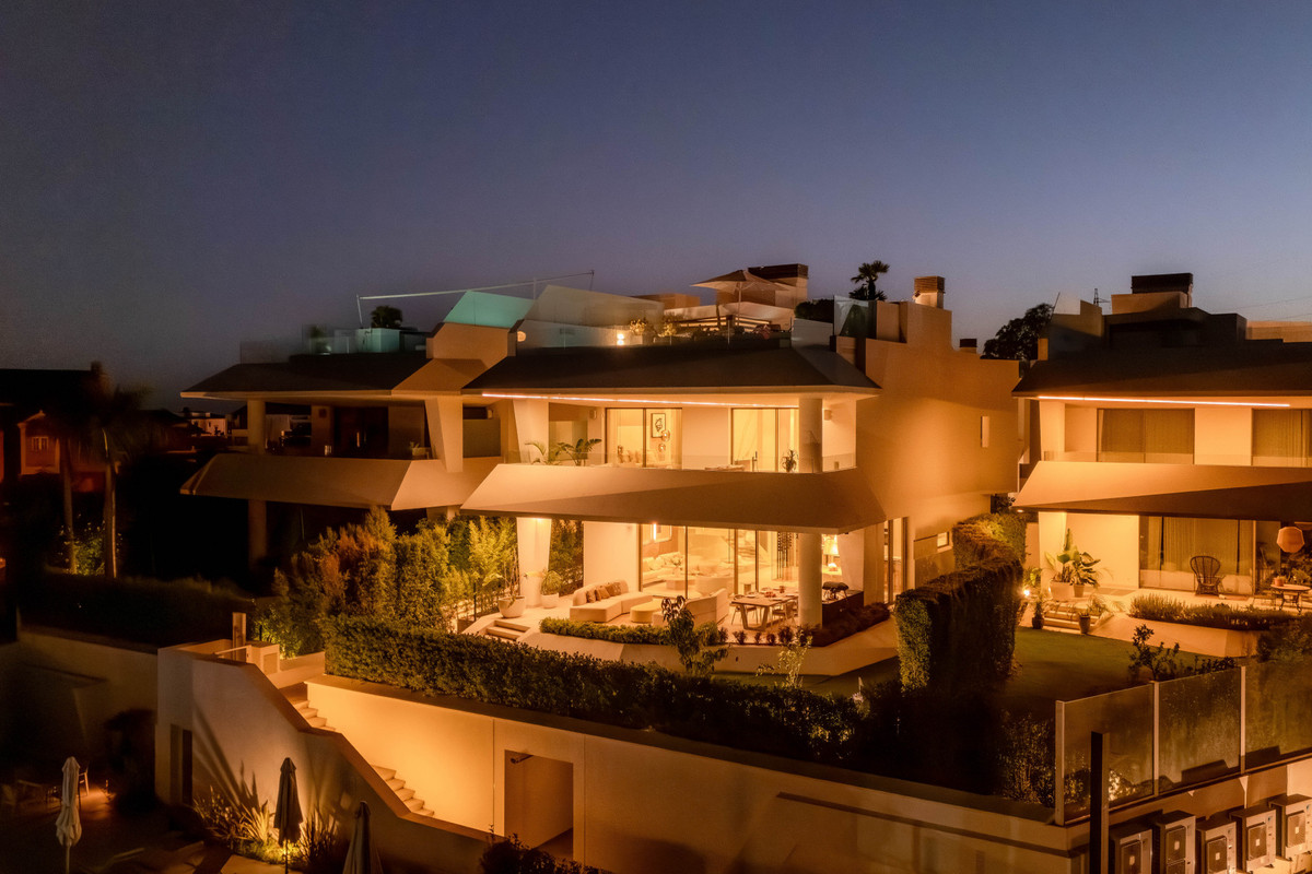 Se vende Villa - Chalet de 4 dormitorios en Costa Del Sol, Málaga, España