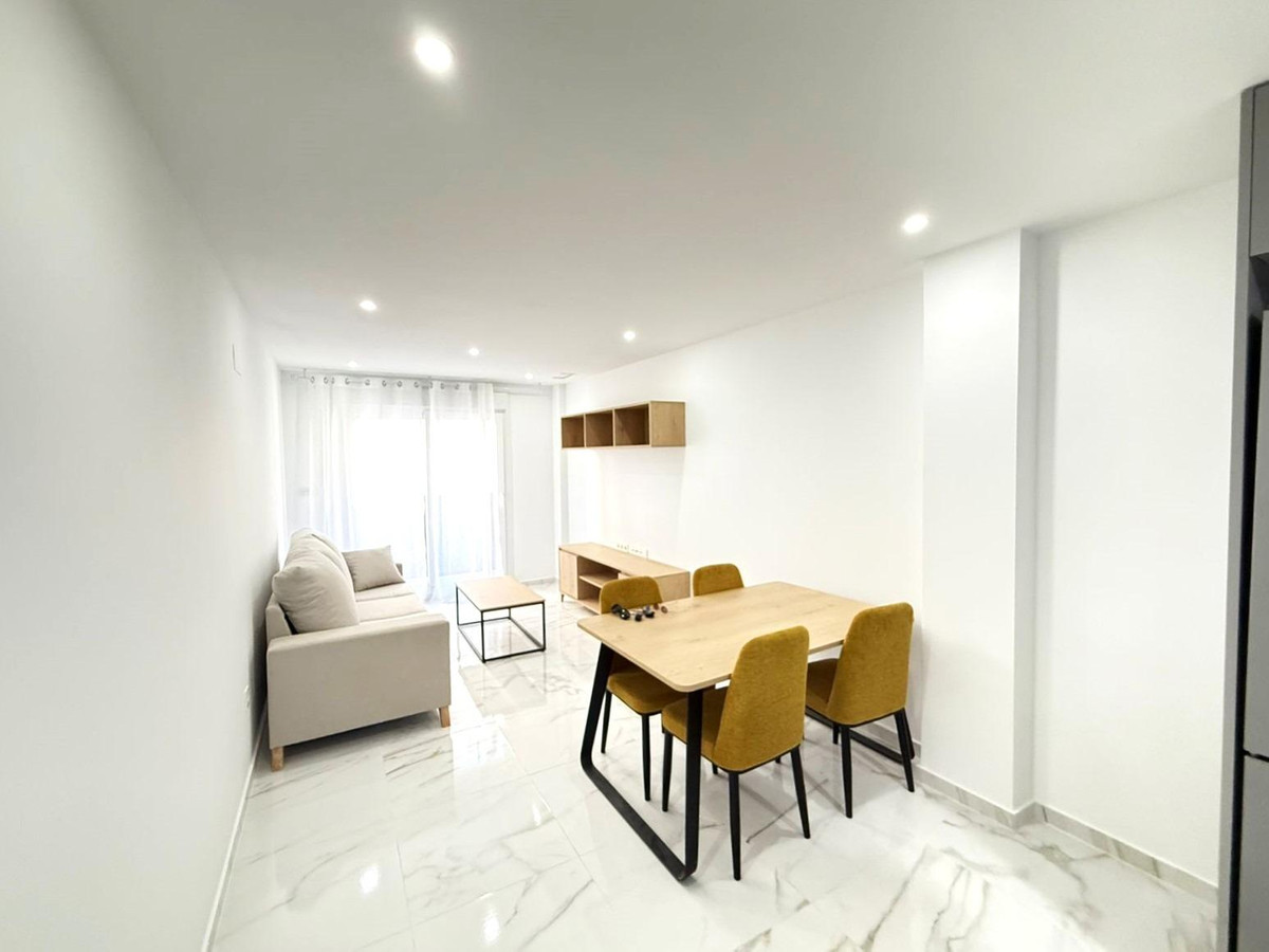 2 Bed Apartment for sale in Parque De Las Naciones Costa Blanca, Alicante, Spain