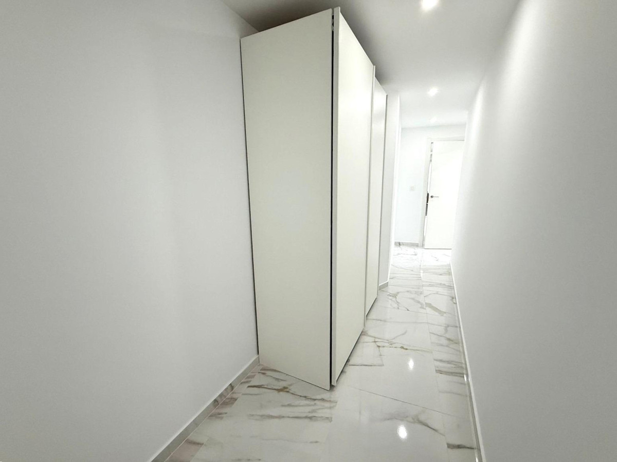 2 Bed Apartment for sale in Parque De Las Naciones Costa Blanca, Alicante, Spain