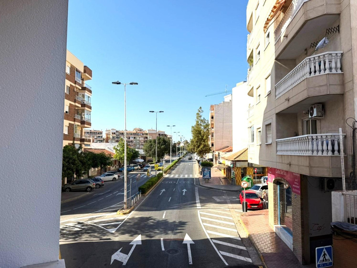 2 Bed Apartment for sale in Parque De Las Naciones Costa Blanca, Alicante, Spain