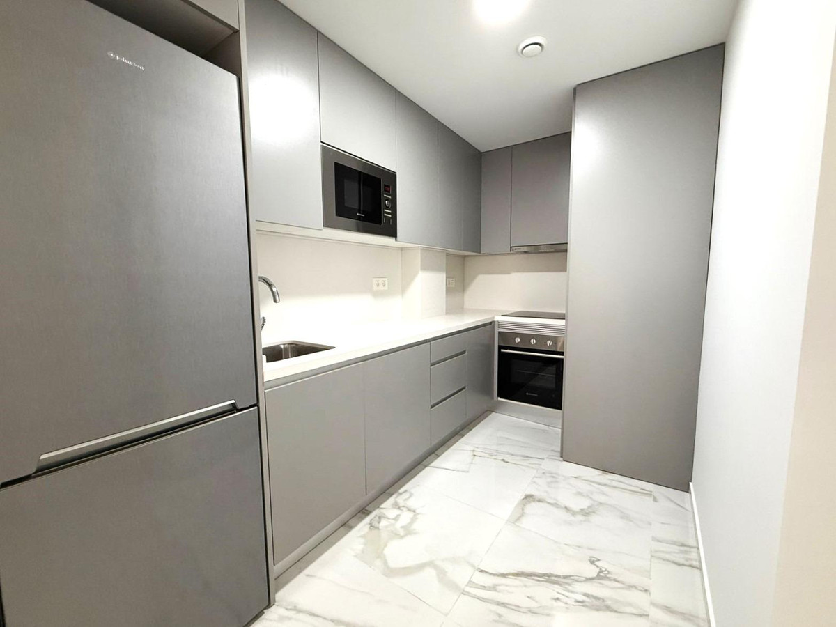 2 Bed Apartment for sale in Parque De Las Naciones Costa Blanca, Alicante, Spain