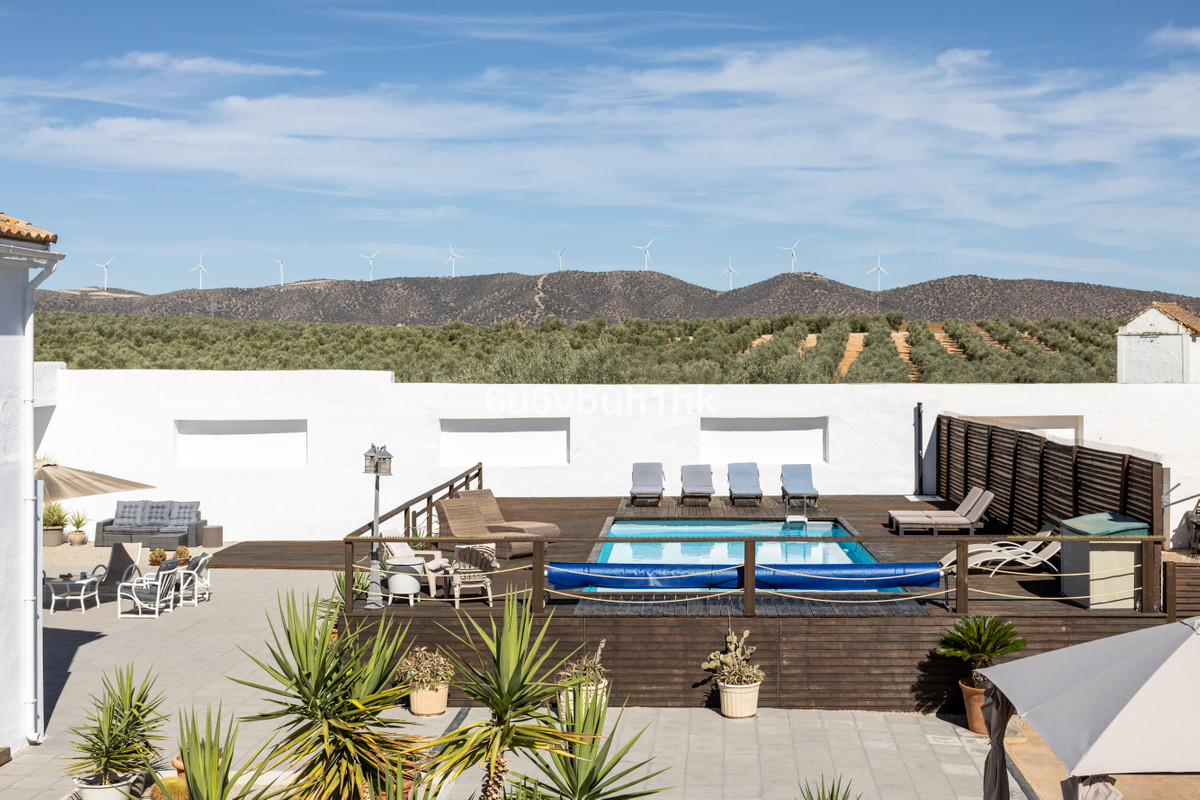 7 Bed Townhouse for sale in Antequera Costa Del Sol, Málaga, Spain