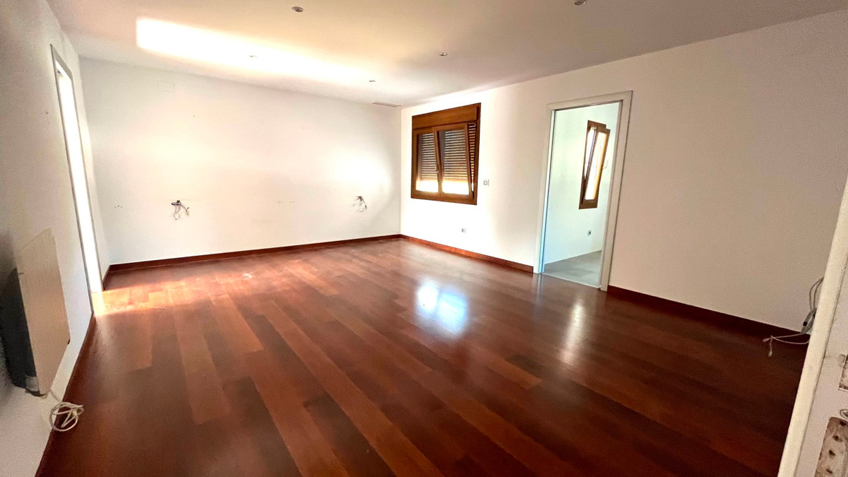 4 Bed Townhouse for sale in La Nucia Costa Blanca, Alicante, Spain