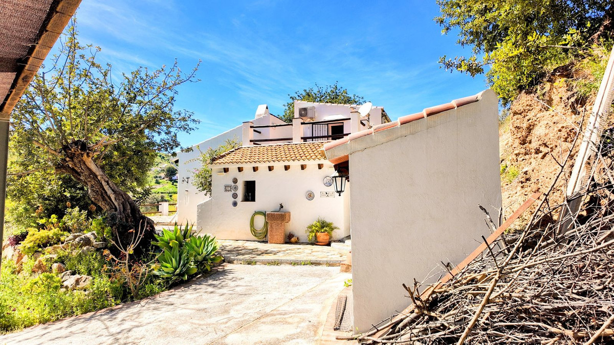 Se vende Finca - Cortijo de 3 dormitorios en Costa Del Sol, Málaga, España