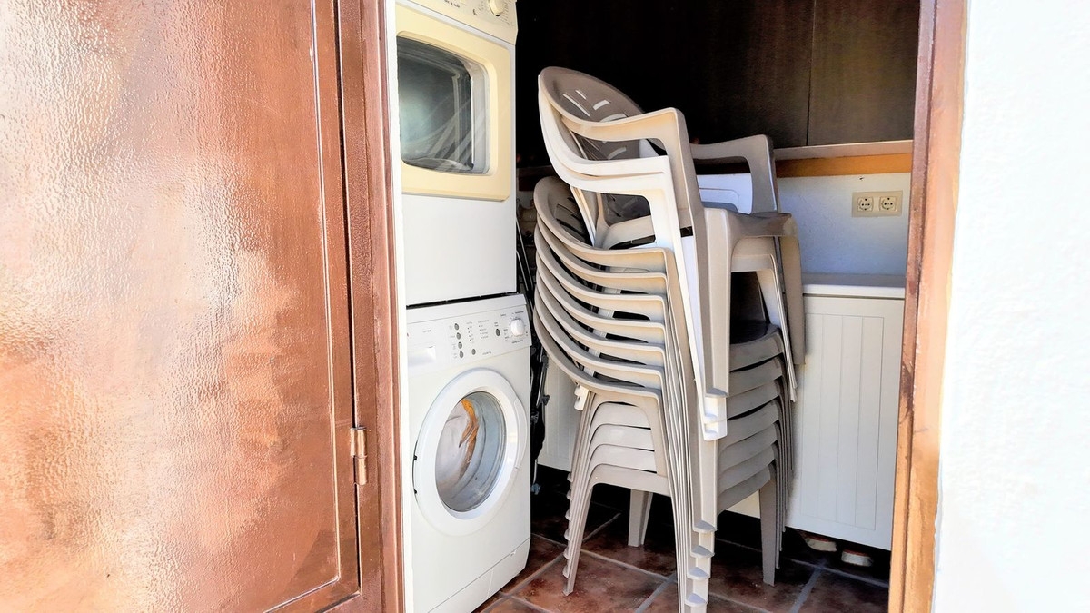Se vende Finca - Cortijo de 3 dormitorios en Costa Del Sol, Málaga, España