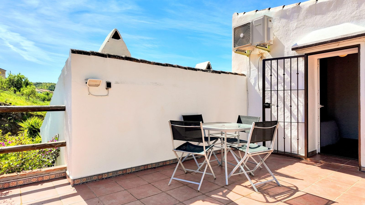 Se vende Finca - Cortijo de 3 dormitorios en Costa Del Sol, Málaga, España