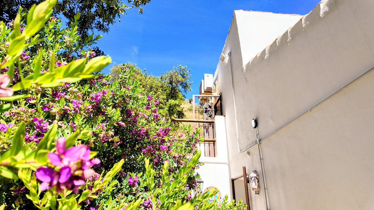 Se vende Finca - Cortijo de 3 dormitorios en Costa Del Sol, Málaga, España