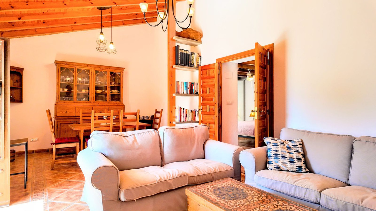 Se vende Finca - Cortijo de 3 dormitorios en Costa Del Sol, Málaga, España