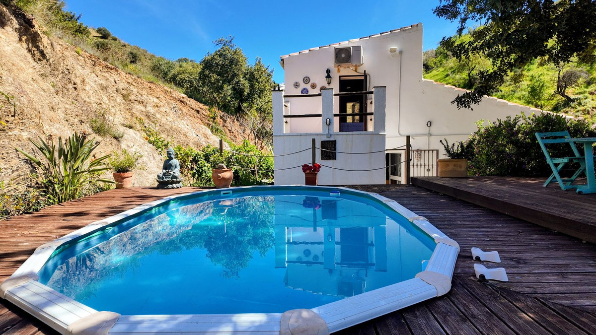 Se vende Finca - Cortijo de 3 dormitorios en Costa Del Sol, Málaga, España