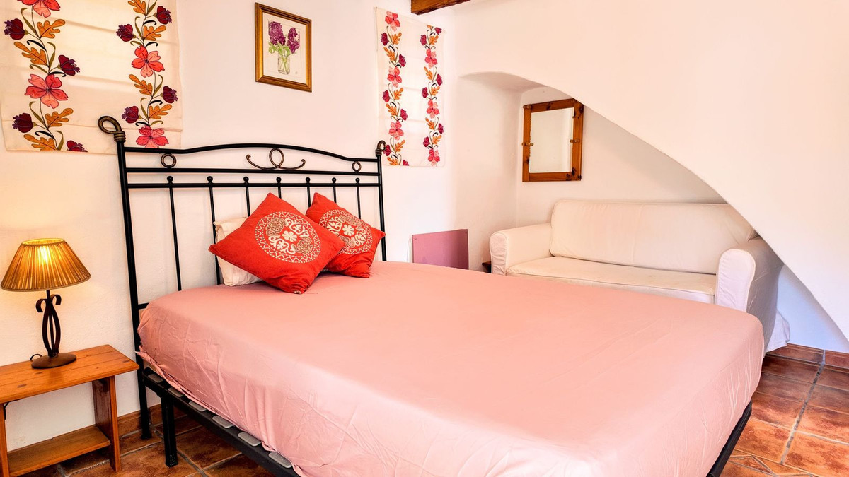 Se vende Finca - Cortijo de 3 dormitorios en Costa Del Sol, Málaga, España