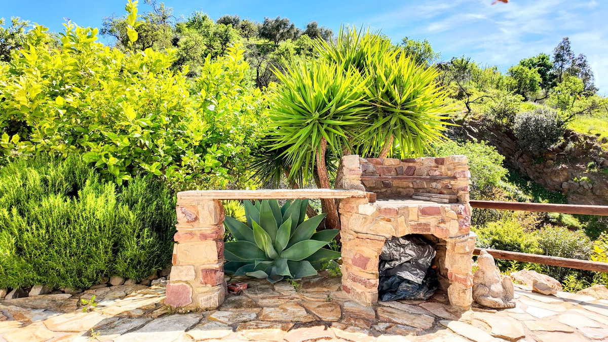 Se vende Finca - Cortijo de 3 dormitorios en Costa Del Sol, Málaga, España