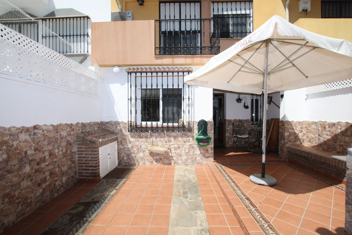 3 Bed Townhouse for sale in Marbella Costa Del Sol, Málaga, Spain