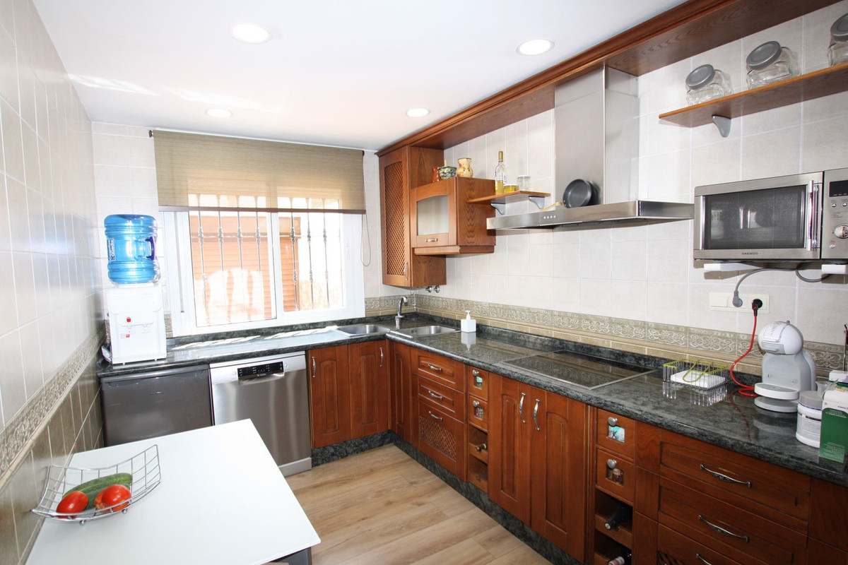 3 Bed Townhouse for sale in Marbella Costa Del Sol, Málaga, Spain