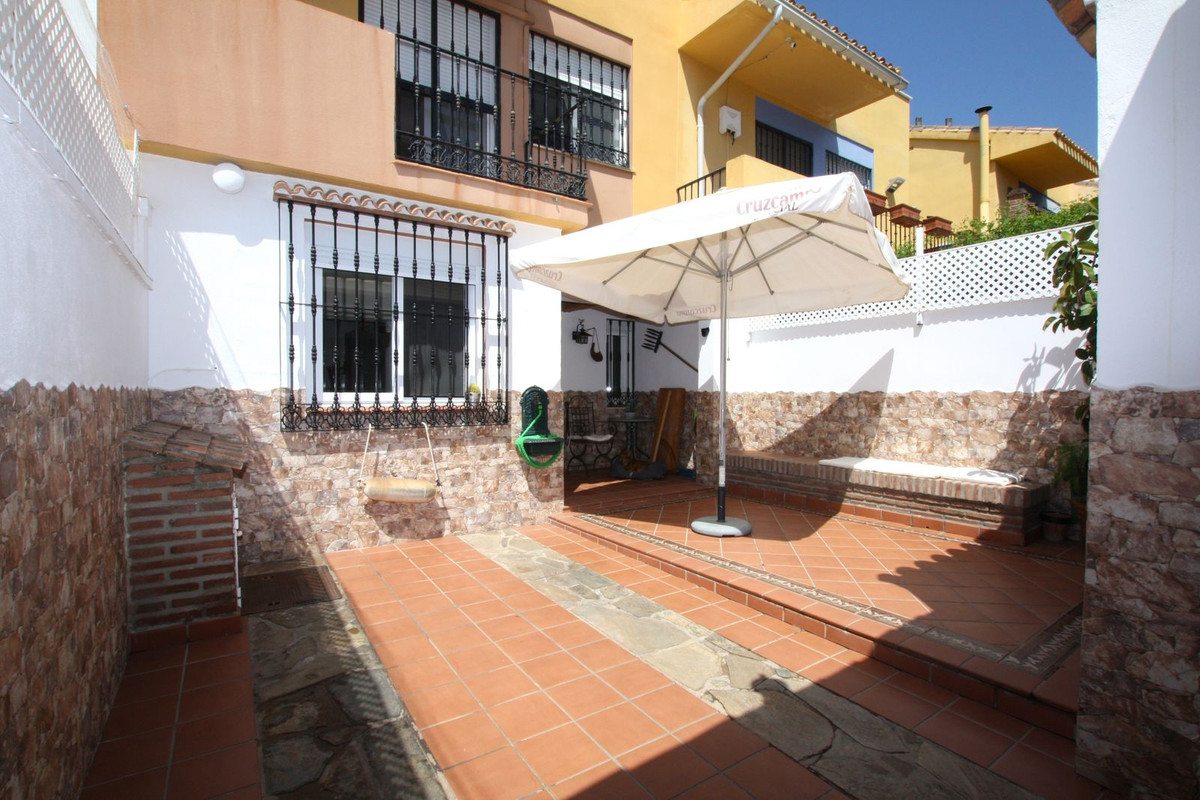 3 Bed Townhouse for sale in Marbella Costa Del Sol, Málaga, Spain
