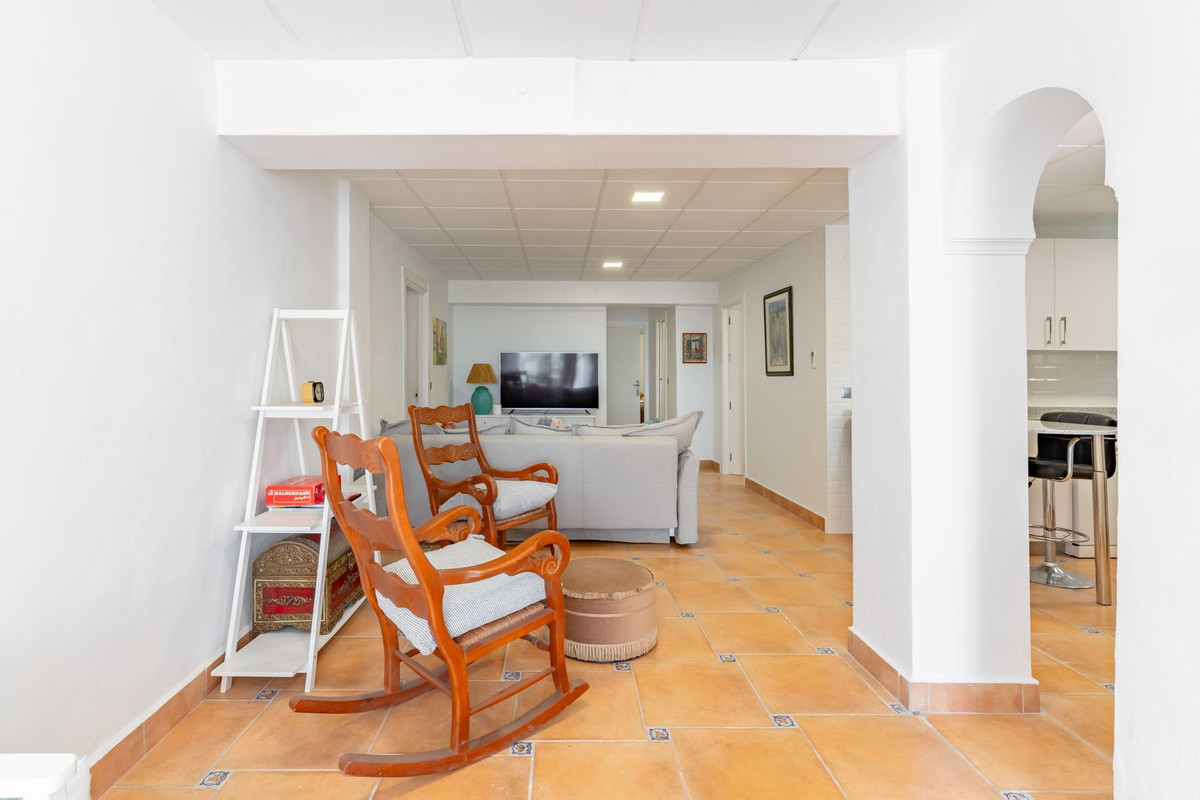 9 Bed Townhouse for sale in Torre Del Mar Costa Del Sol East, Málaga, Spain