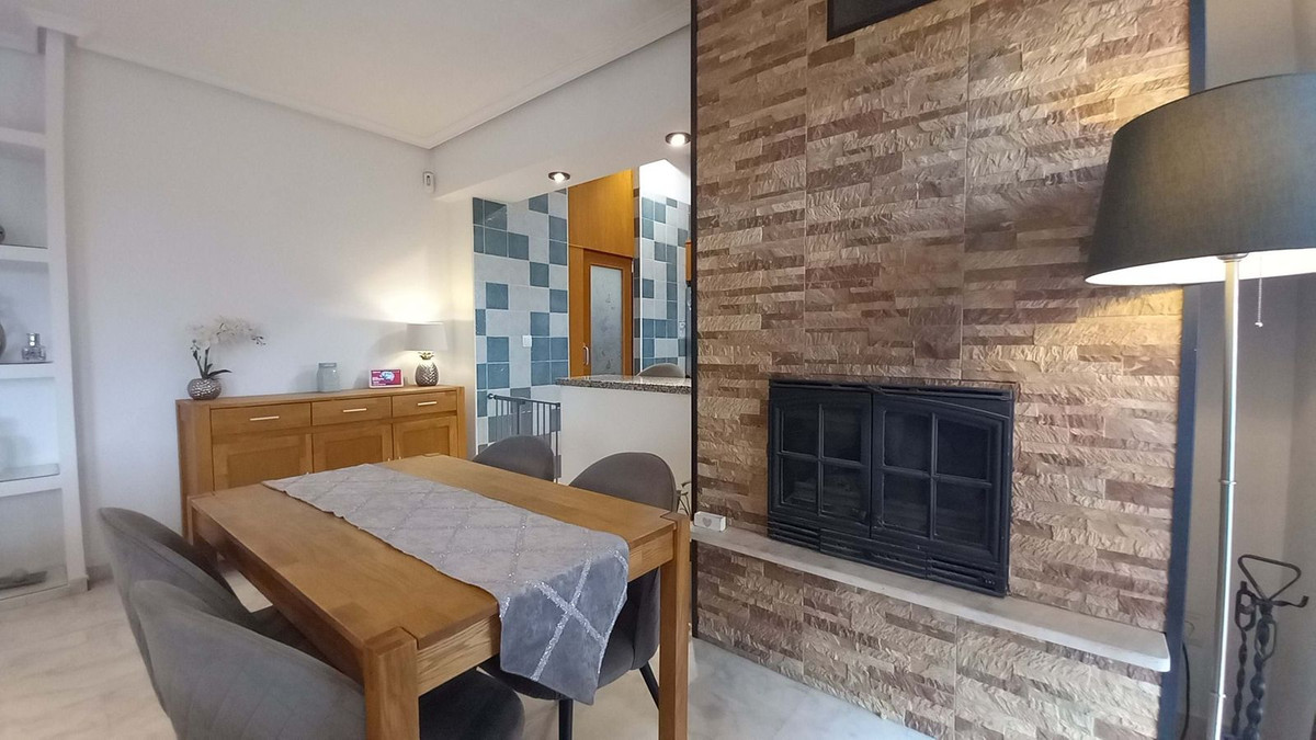 Se vende Villa - Chalet de 4 dormitorios en Costa Blanca, Alicante, España