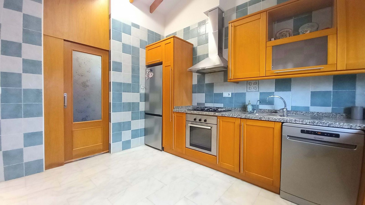 Se vende Villa - Chalet de 4 dormitorios en Costa Blanca, Alicante, España
