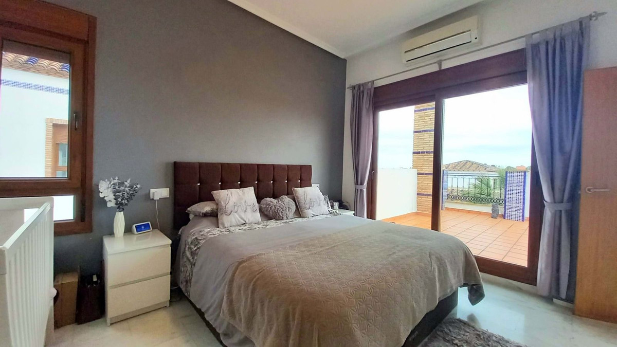 Se vende Villa - Chalet de 4 dormitorios en Costa Blanca, Alicante, España