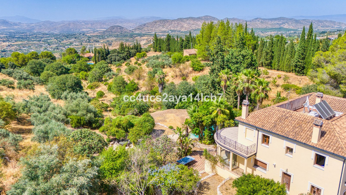 Se vende Villa - Chalet de 6 dormitorios en Costa Del Sol, Málaga, España