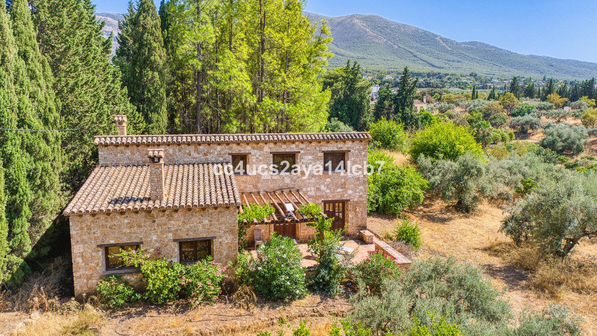 Se vende Villa - Chalet de 6 dormitorios en Costa Del Sol, Málaga, España