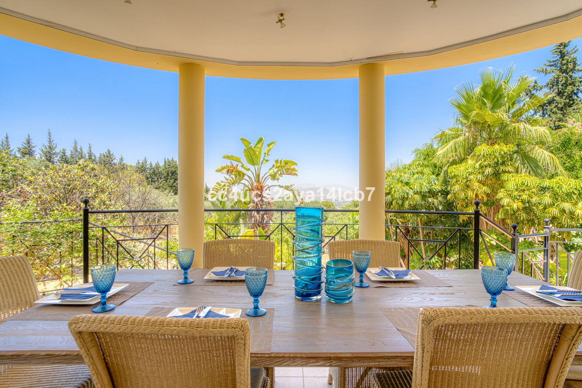 Se vende Villa - Chalet de 6 dormitorios en Costa Del Sol, Málaga, España
