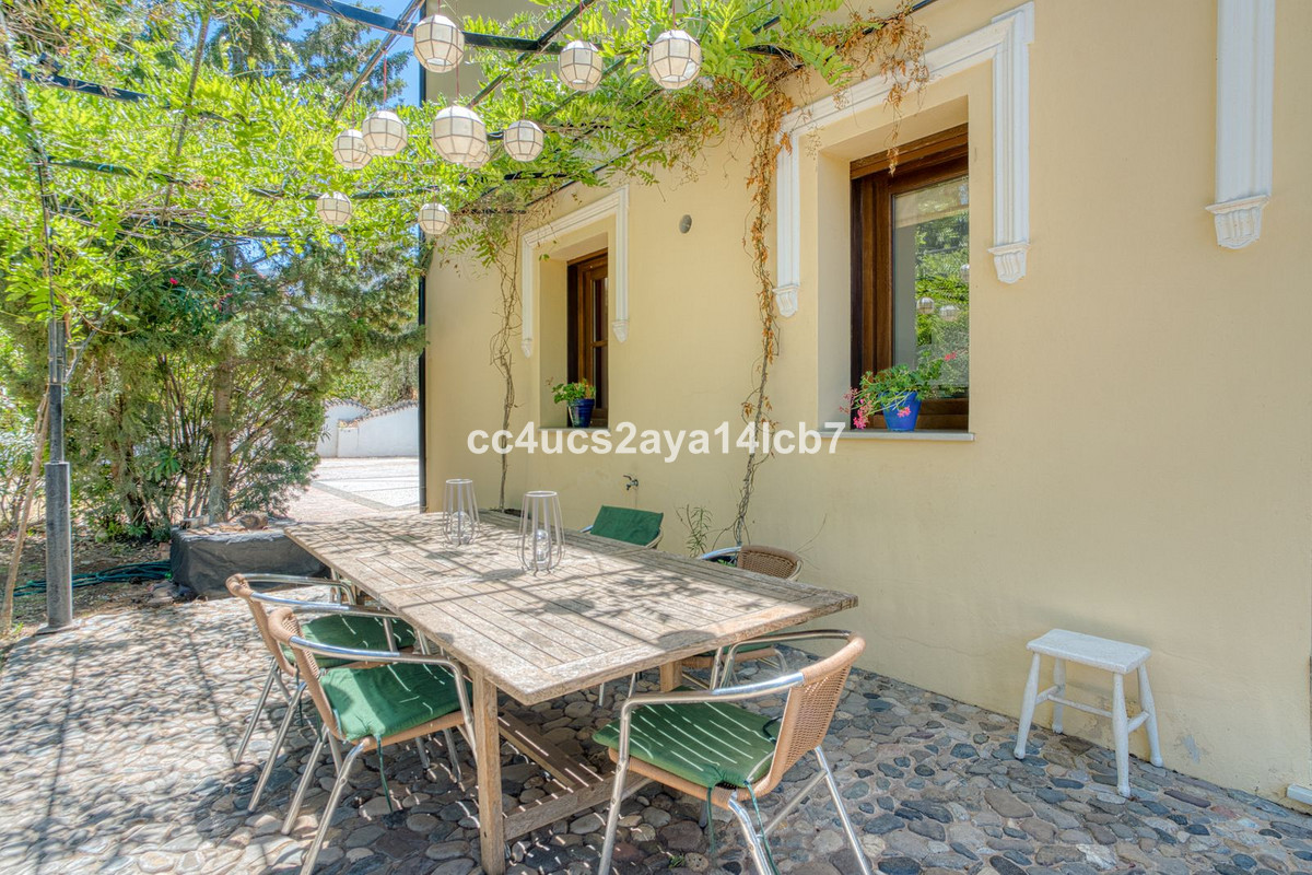 Se vende Villa - Chalet de 6 dormitorios en Costa Del Sol, Málaga, España