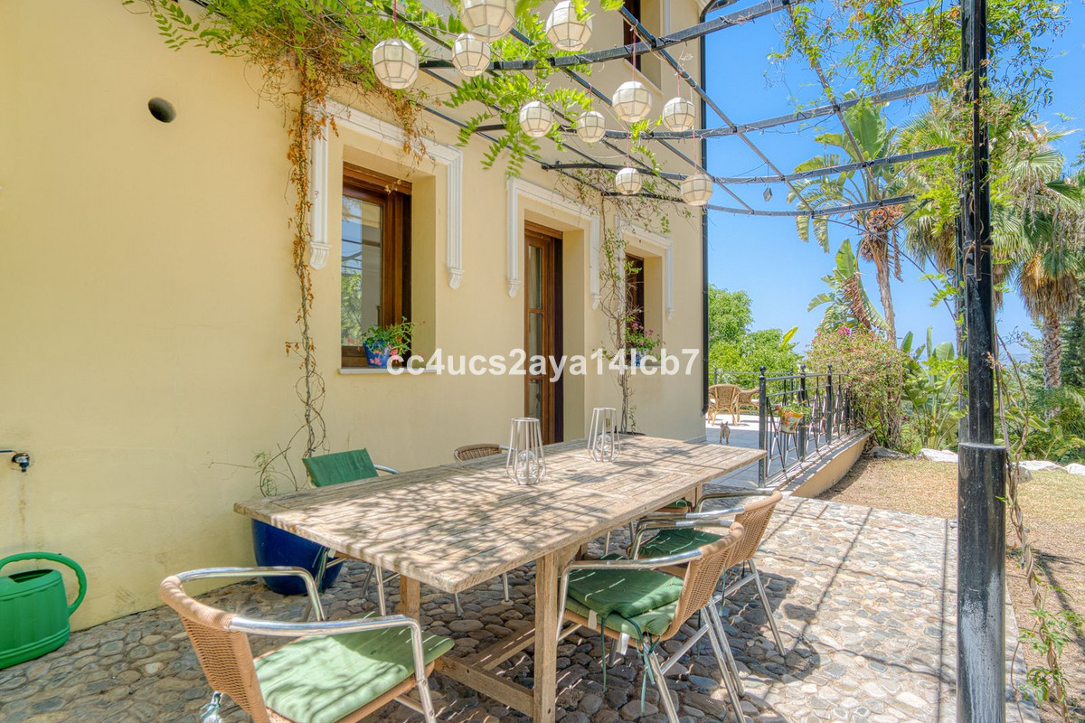 Se vende Villa - Chalet de 6 dormitorios en Costa Del Sol, Málaga, España