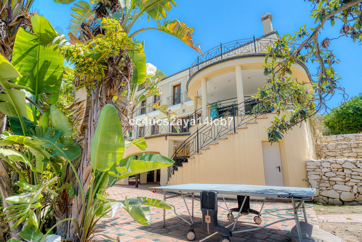 Se vende Villa - Chalet de 6 dormitorios en Costa Del Sol, Málaga, España