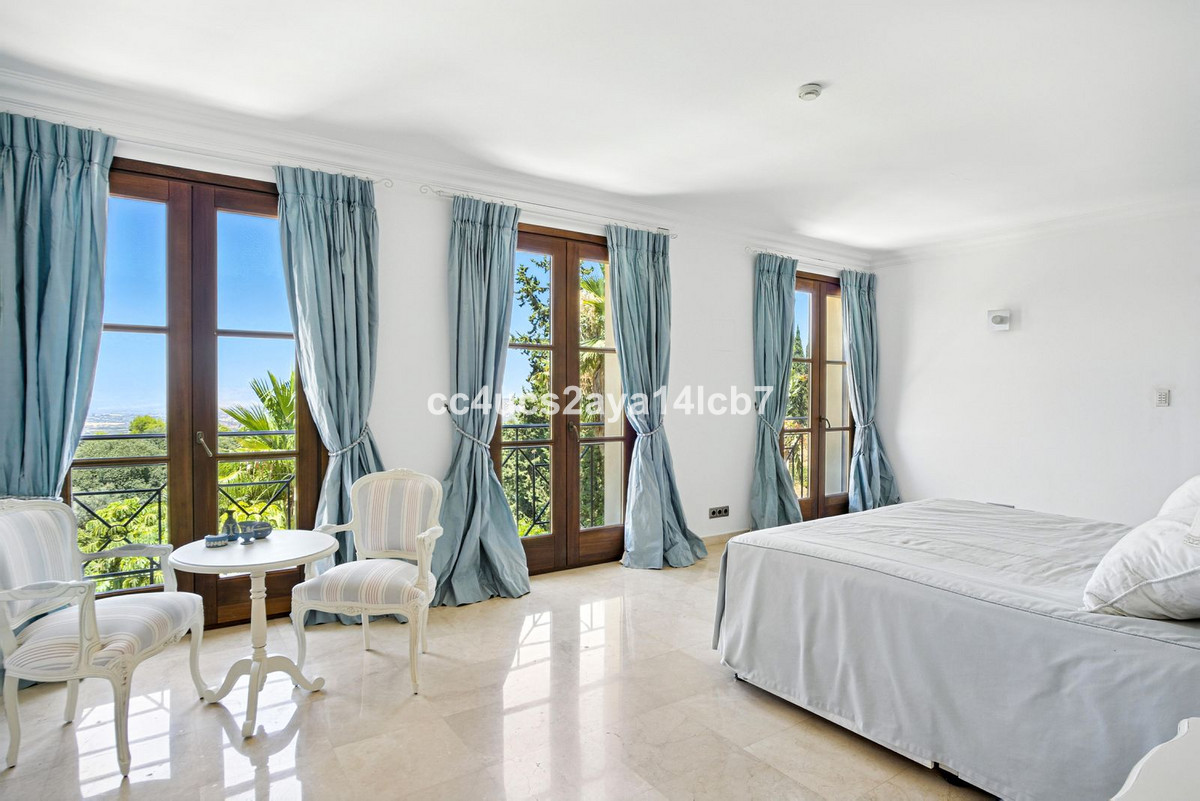 Se vende Villa - Chalet de 6 dormitorios en Costa Del Sol, Málaga, España