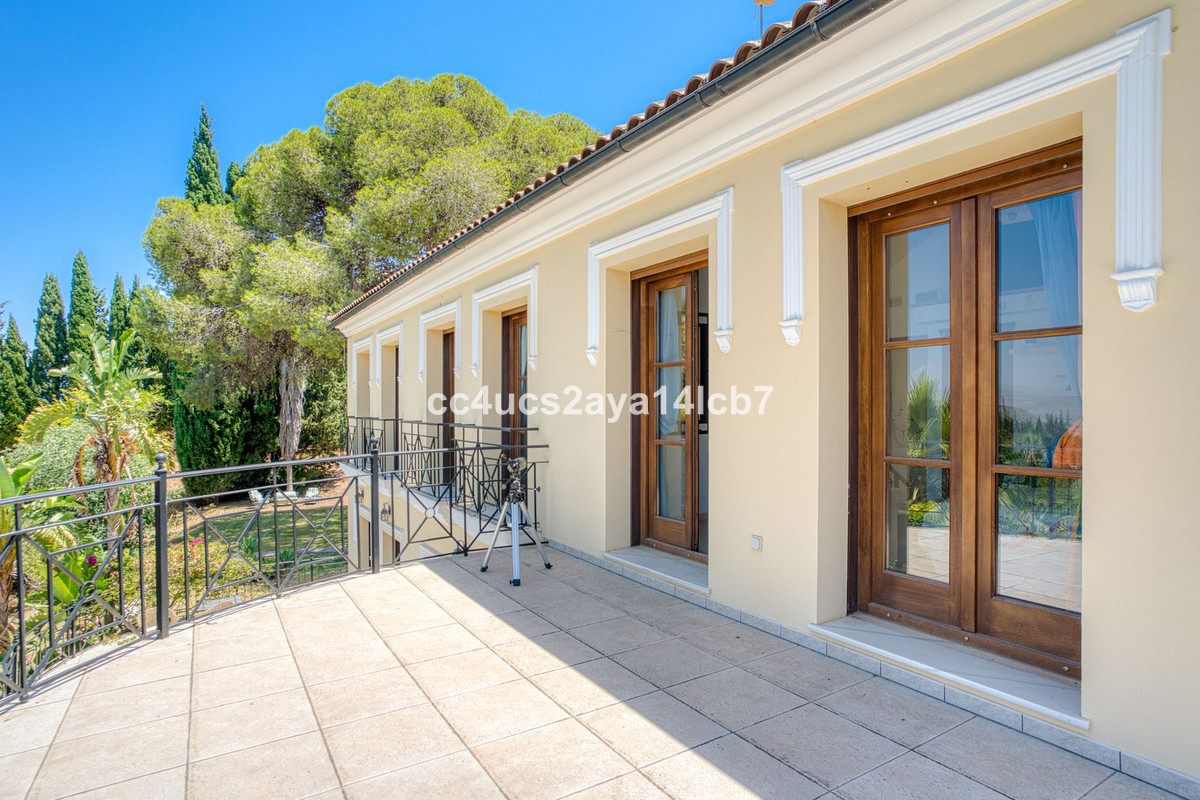 Se vende Villa - Chalet de 6 dormitorios en Costa Del Sol, Málaga, España