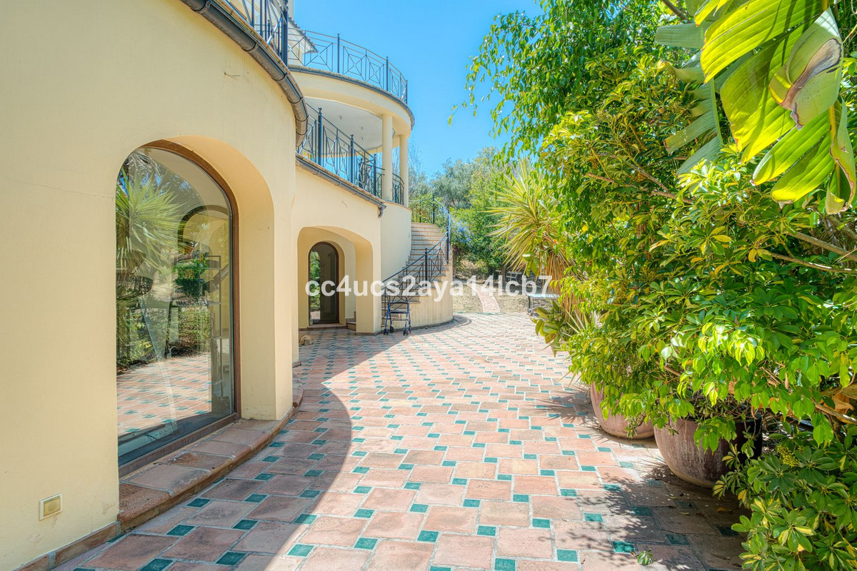 Se vende Villa - Chalet de 6 dormitorios en Costa Del Sol, Málaga, España
