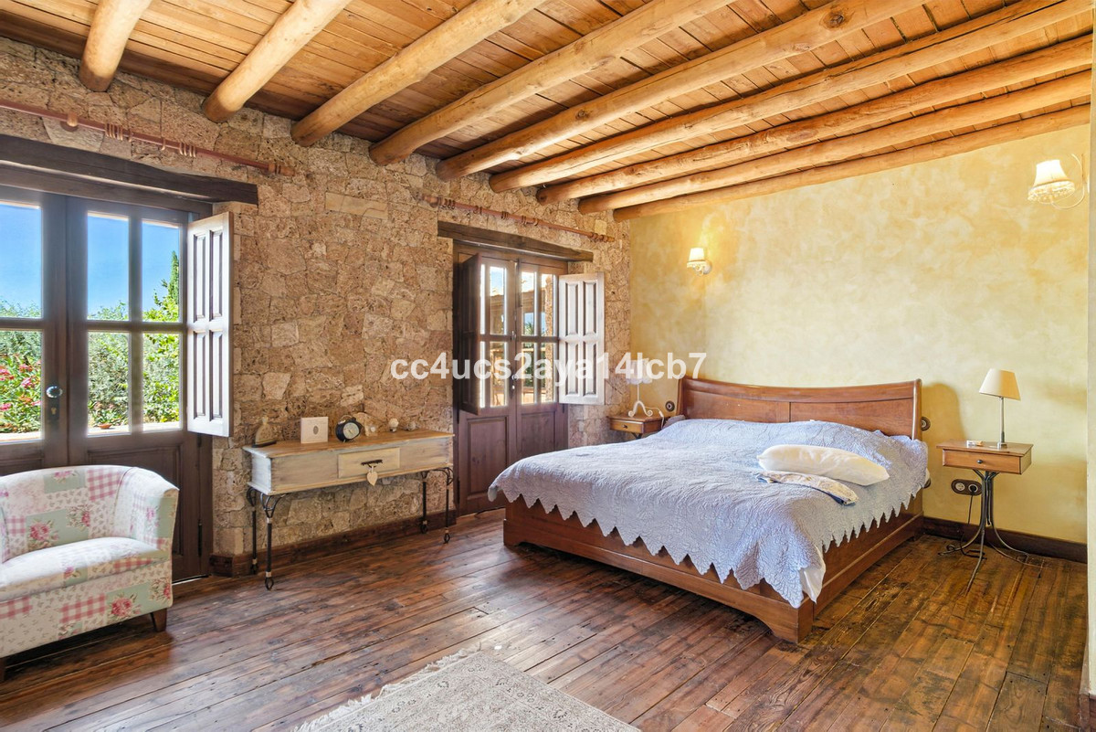 Se vende Villa - Chalet de 6 dormitorios en Costa Del Sol, Málaga, España