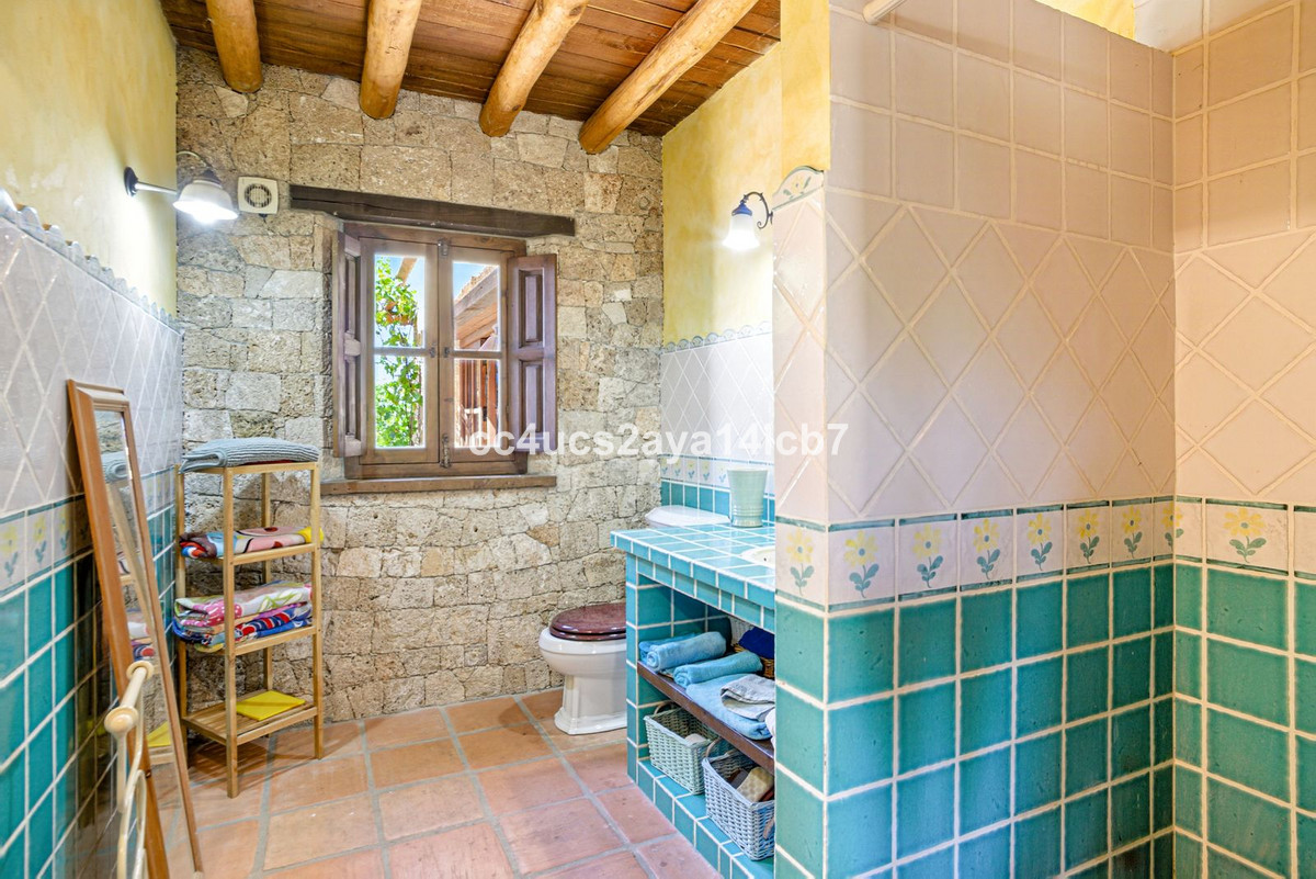 Se vende Villa - Chalet de 6 dormitorios en Costa Del Sol, Málaga, España