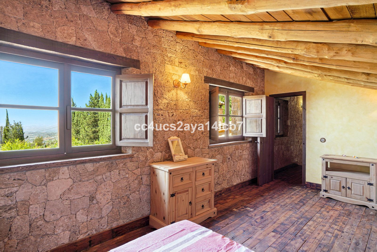 Se vende Villa - Chalet de 6 dormitorios en Costa Del Sol, Málaga, España