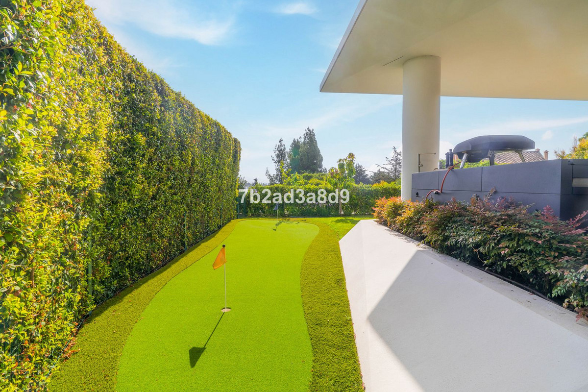 Se vende Villa - Chalet de 3 dormitorios en Costa Del Sol, Málaga, España
