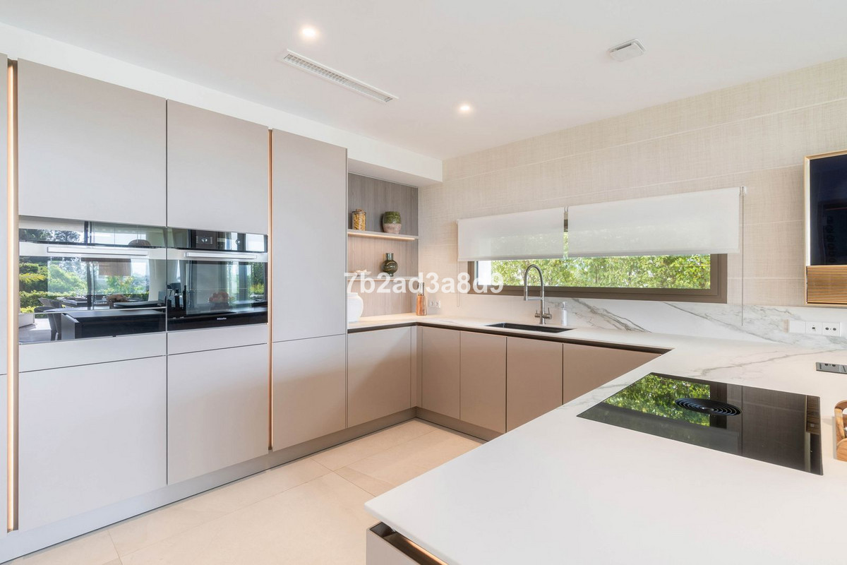 Se vende Villa - Chalet de 3 dormitorios en Costa Del Sol, Málaga, España
