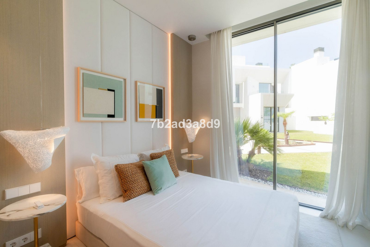 Se vende Villa - Chalet de 3 dormitorios en Costa Del Sol, Málaga, España