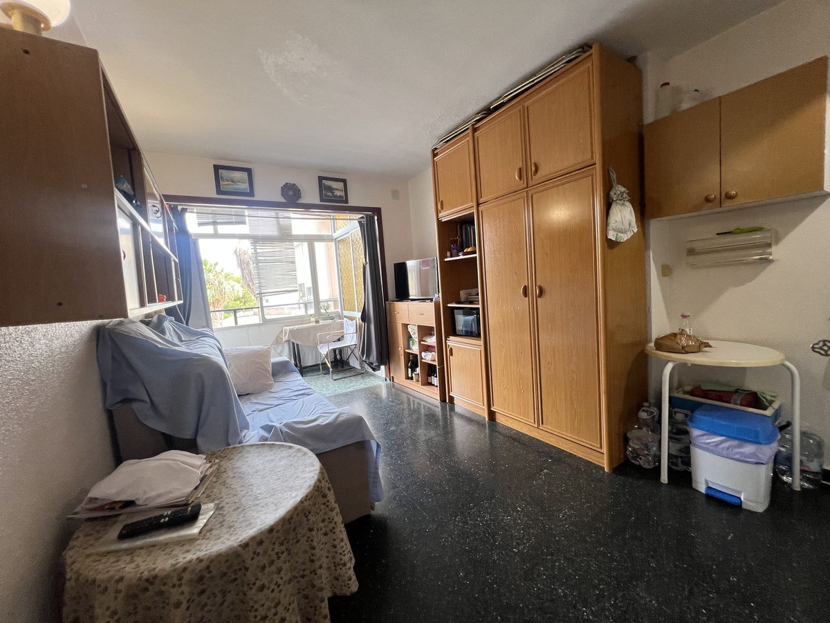Se vende Estudio Planta Media  en Costa Del Sol, Málaga, España
